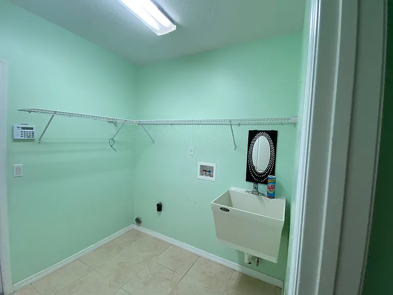 12934 Colonnade Cir — Photo 2