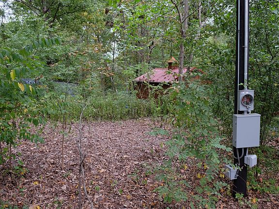2nd image of 6108 Marrowbone Lake Rd