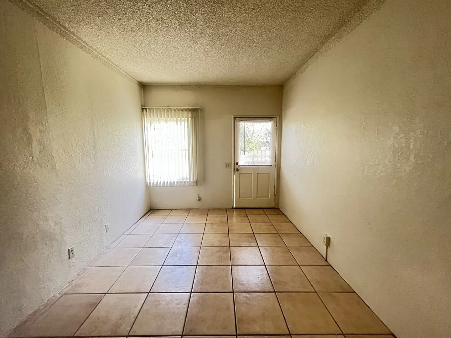 2207 124 South G Street — Photo 4