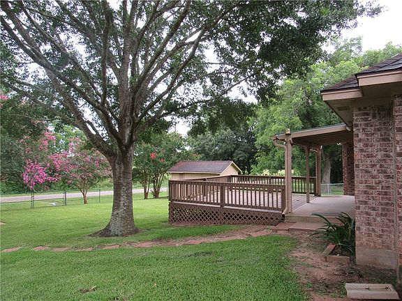4th image of 2400 Brookbend Dr
