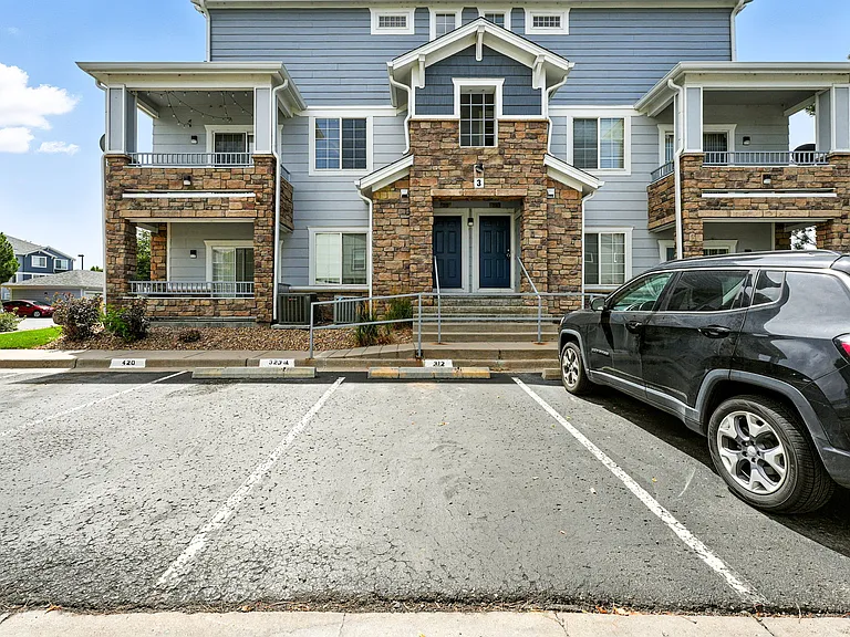 5255 Memphis St #312 — Photo 4