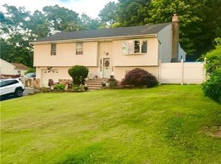 3 Pine Hill Rd, Monroe, NY 10950