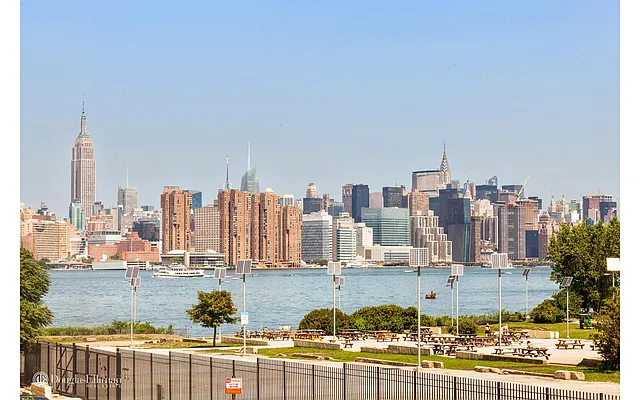 Rented by Douglas Elliman | media 15