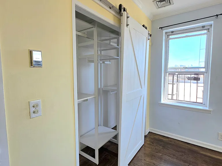 2520 Kennedy Blvd — Photo 8