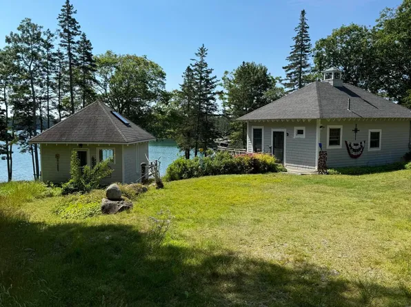687 Sunshine Road, Deer Isle, ME 04627