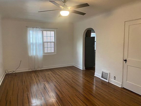 3rd image of 1702 Gold Ave SE