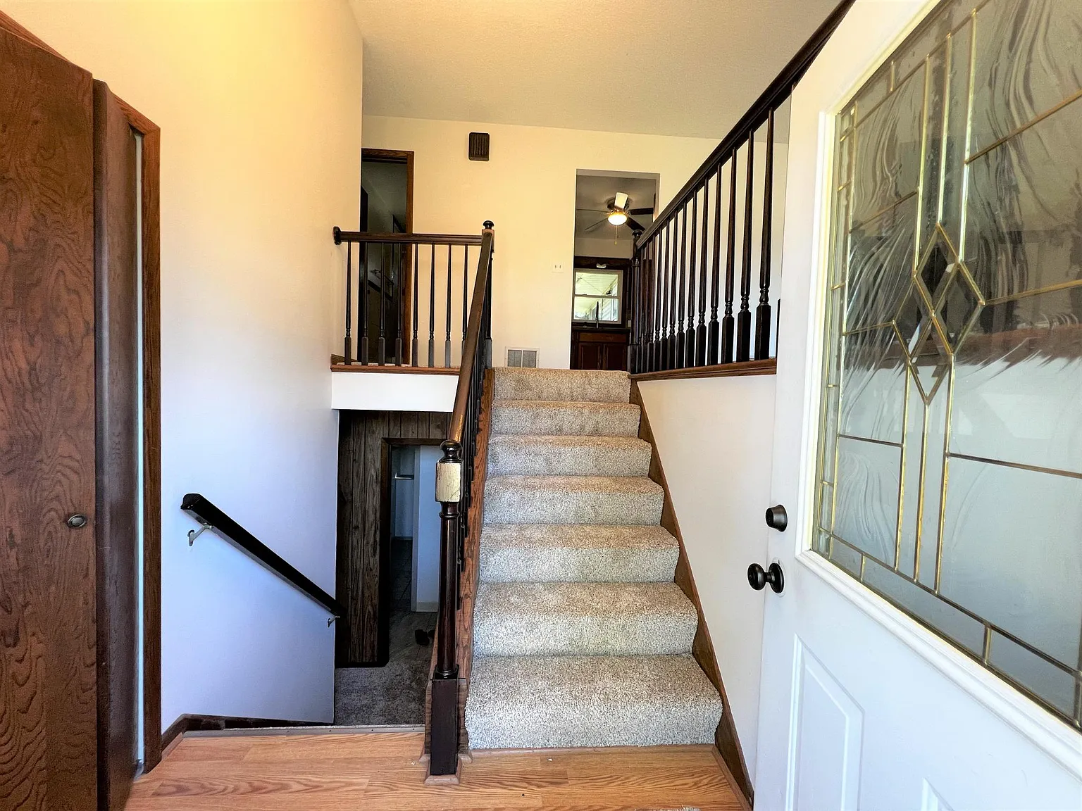 5 bed, 2447 sqft, $2,800 — Photo 2
