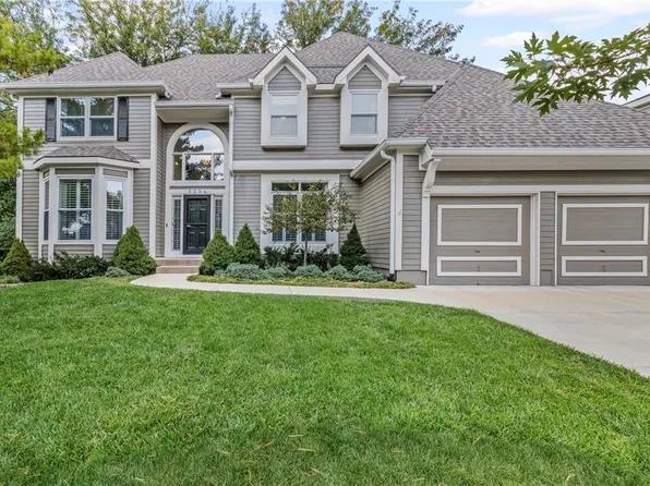5204 W 128th St, Leawood, KS 66209