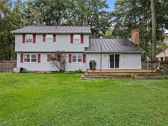 2nd image of 228 Forest St