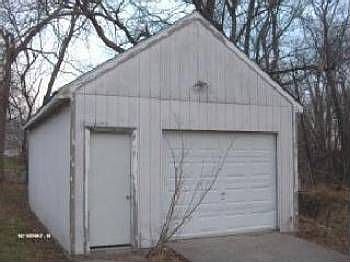 2nd image of 708 E Kansas Ave