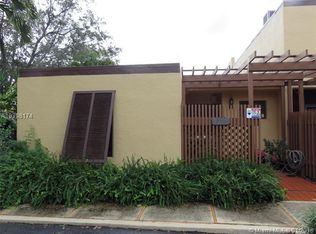 10700 S Golfview Dr #10700, Pembroke Pines, FL 33026