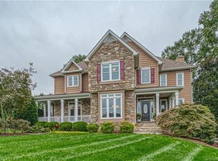 18738 Floyd Ct, Davidson, NC 28036