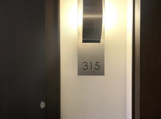 399 Adelaide St W #315, Toronto, ON M5V 1S1
