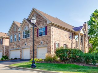 1316 Christine Ct, Vernon Hills, IL