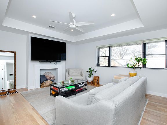 4th image of 99 Baldwin Pl Floor 2