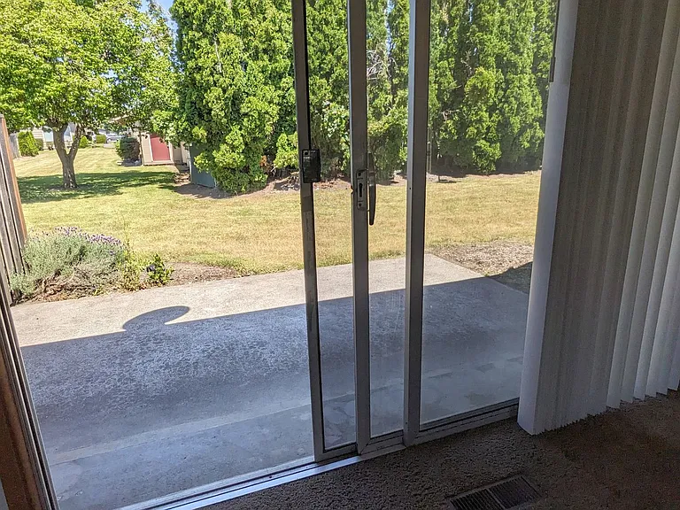 Bel Air Apartments — Photo 44