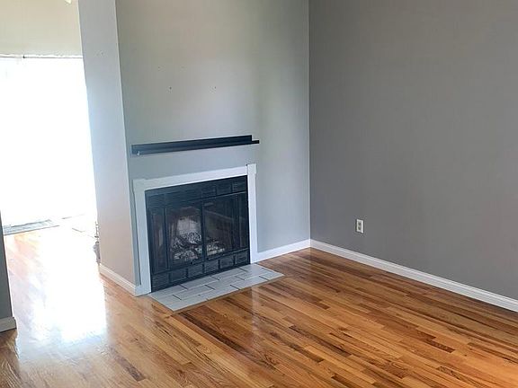 4th image of 1623 Dolman St