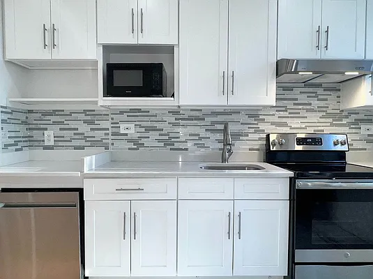 Rented by Bond New York | media 1