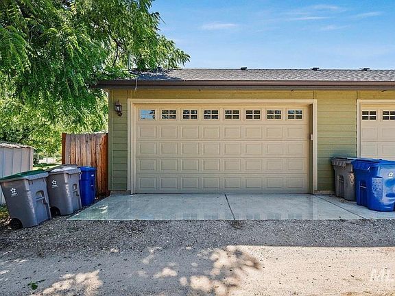 5th image of 1326 S Longmont Ave