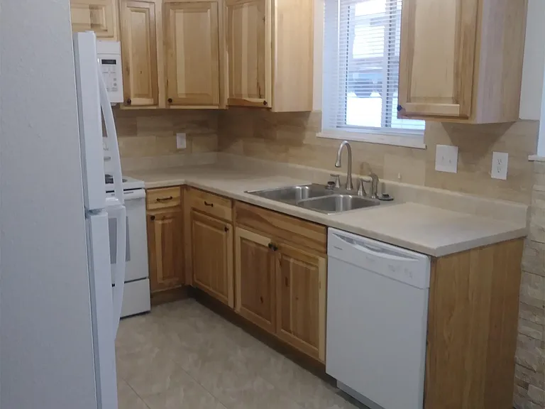 706-708 Darby Ct #3 — Photo 14