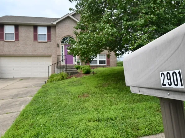 2901 Whitney Ln, Hebron, KY 41048