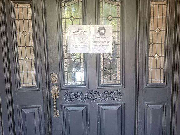 2nd image of 3502 Woodhaven Dr