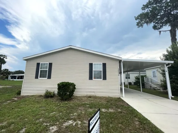 36034 Cherry Ave #85, Grand Island, FL 32735