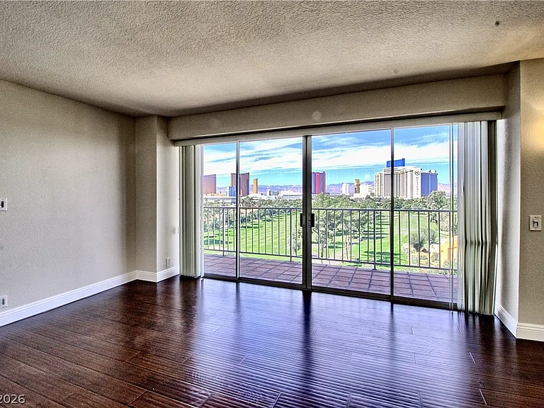 3111 Bel Air Dr #8E — Photo 5