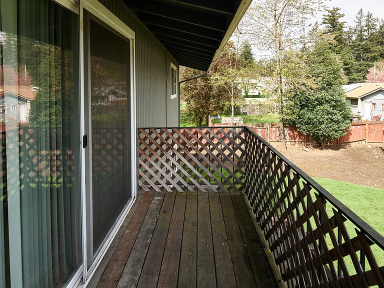3815 SE 122nd Ave — Photo 24
