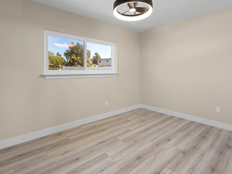 2423 Fieldlane Pl — Photo 13