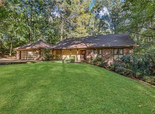 5364 Oxbow Rd, Stone Mountain, GA 30087