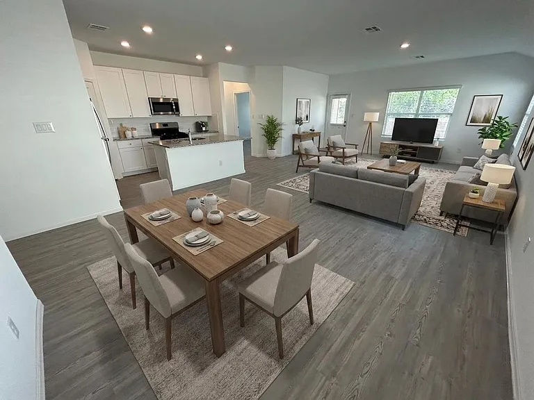 14706 Somerset Ml — Photo 4