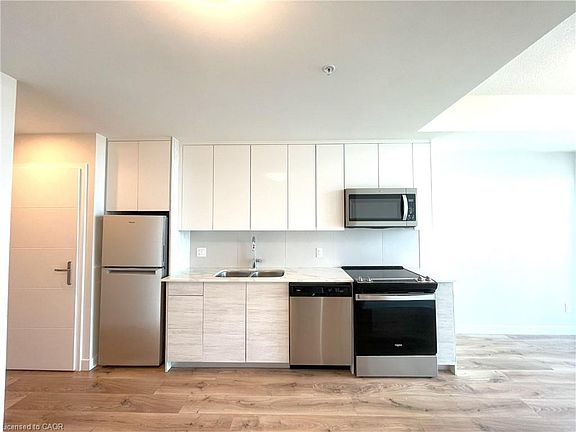 2nd image of 60 Frederick St #2505