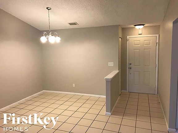4th image of 1807 Tarah Trace Dr