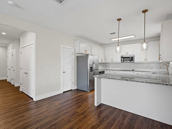 5th image of 3124 Lubbock Ave #3124