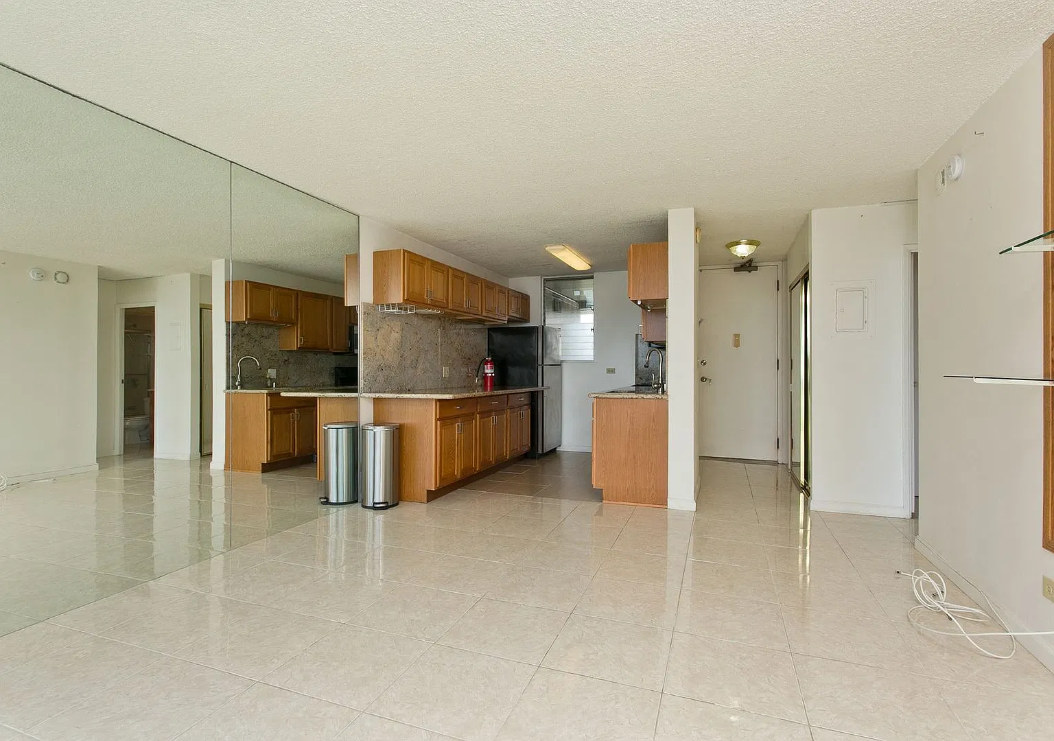 1 Bed 1 Bath 1 Parking in Lele Pono - spectacular unobstructed view of Pearl Harbor! — Photo 2