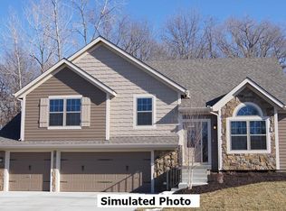 1905 NW 58th Ct, Kansas City, MO 64151