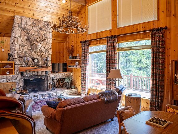 5th image of 10817 Ponderosa Dr