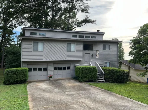 394 Ansley Brook Dr, Lawrenceville, GA 30044