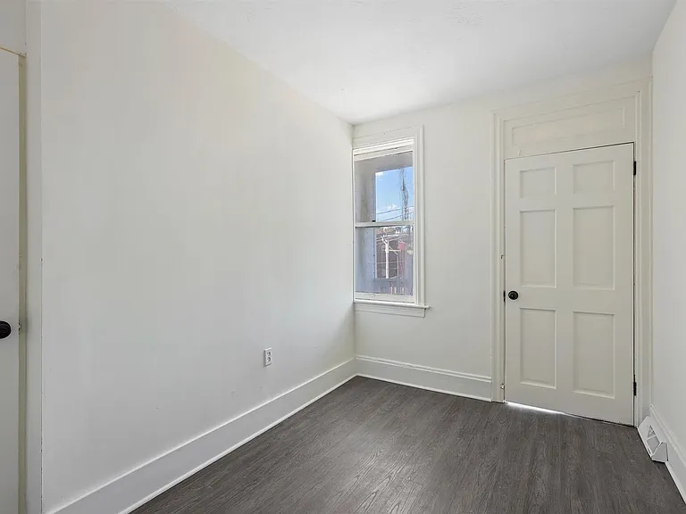 2312 Orange St — Photo 10