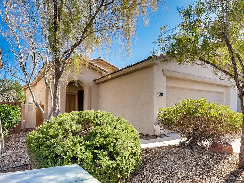 1st image of 10744 Moroccan Ct
