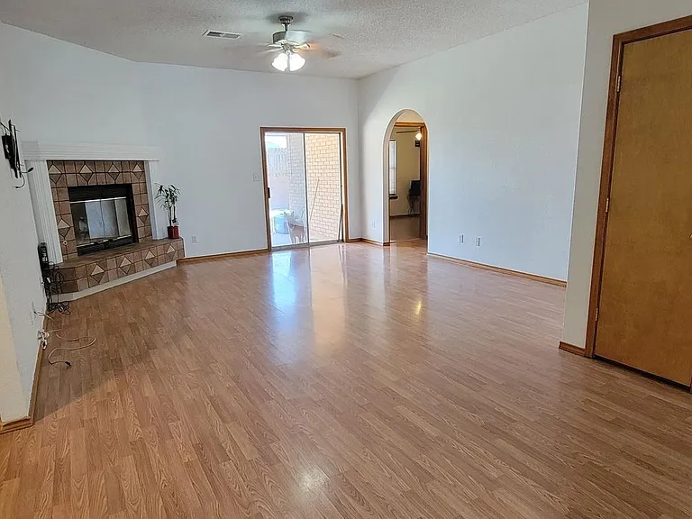 972 Mimosa Ave — Photo 6
