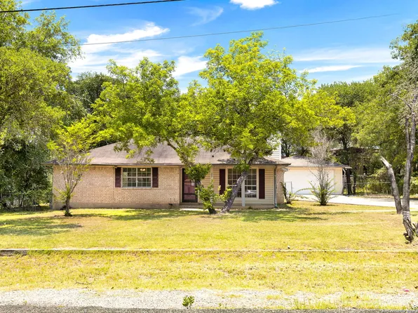 22735 Shady Forest Dr, Elmendorf, TX 78112