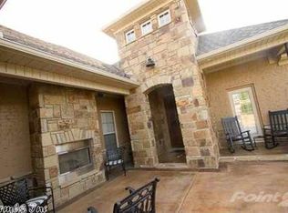 1100 Applewood Dr, Conway, AR 72034