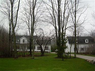 1st image of 16070 Wake Robin Dr