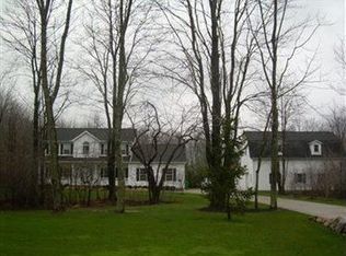16070 Wake Robin Dr, Newbury, OH 44065