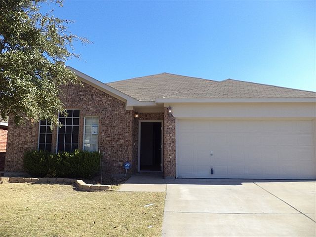 1st image of 11704 Crystal Falls Dr