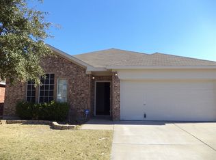 11704 Crystal Falls Dr, Fort Worth, TX 76244