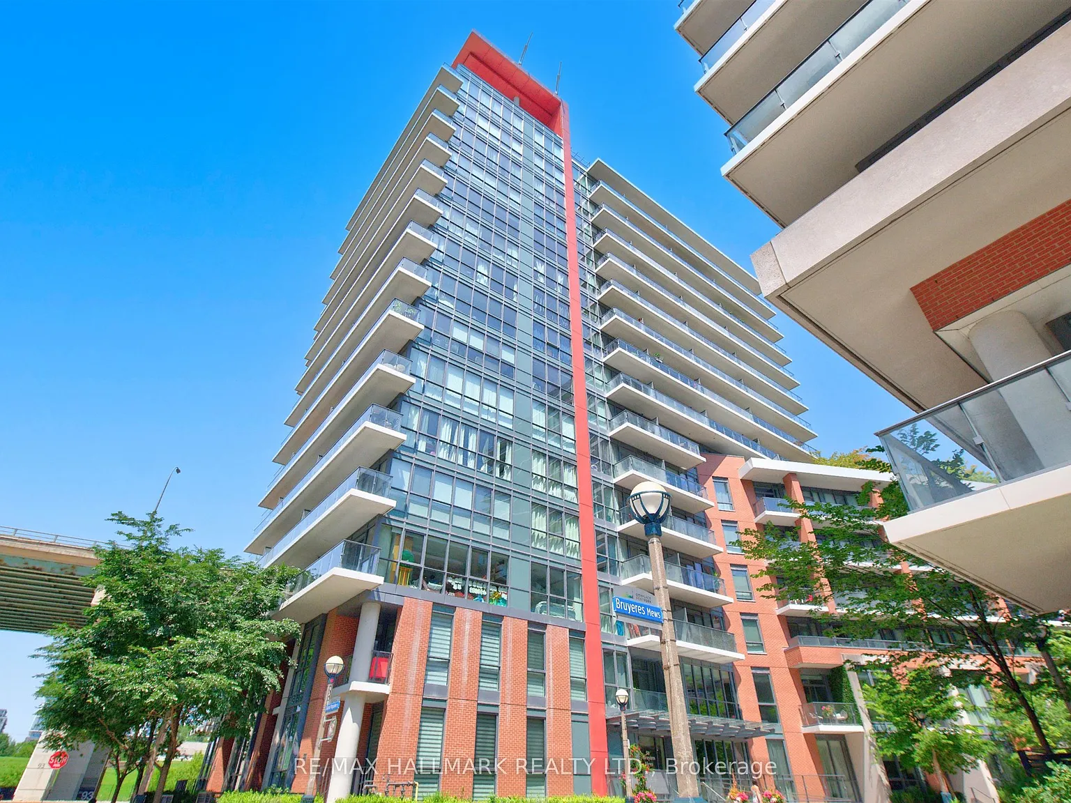 2 bed, $2,750 — Photo 1