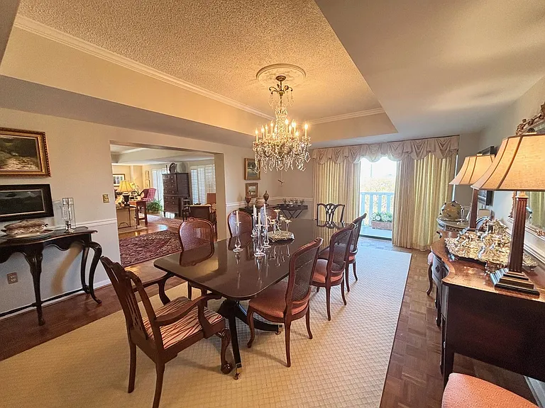 1829 Senate St #9C — Photo 15
